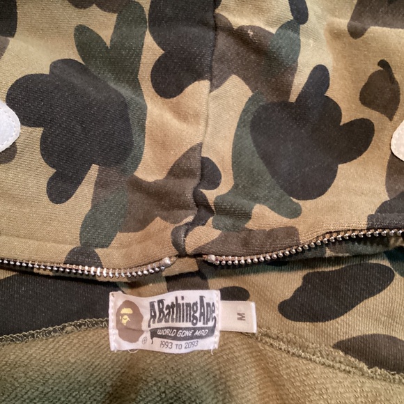 BAPE A Bathing Ape World Gone Mad Camo patch zip up hoodie Medium - Picture 6 of 9